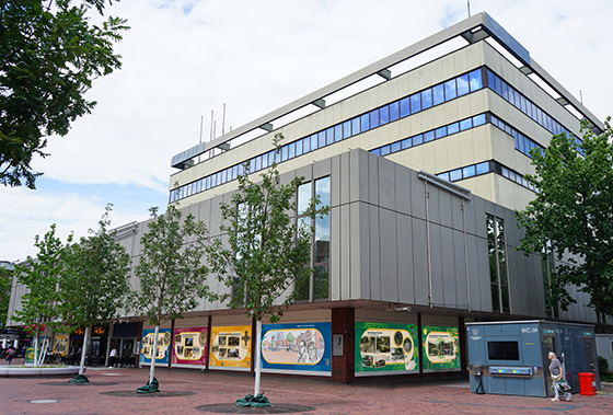 karstadt-gebaeude-harburg-gestaltung-reflexblue